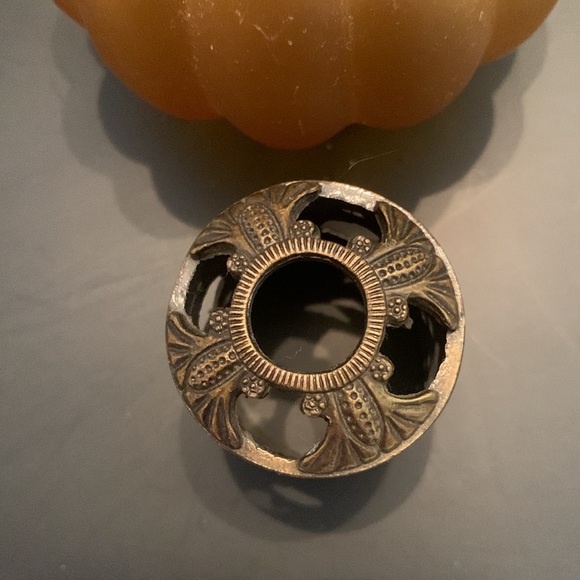 VINTAGE AROMATIC OIL DIFFUSER AMBER/ORNATE METAL CAP OLD WORLD STYLE GLASS - Picture 6 of 9